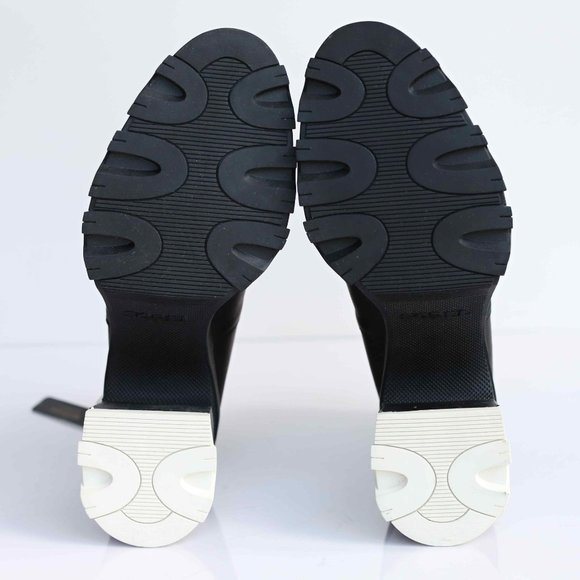 Worn once! Sorel Brex Heel Chelsea in Black, Size 10.5 - Picture 6 of 10